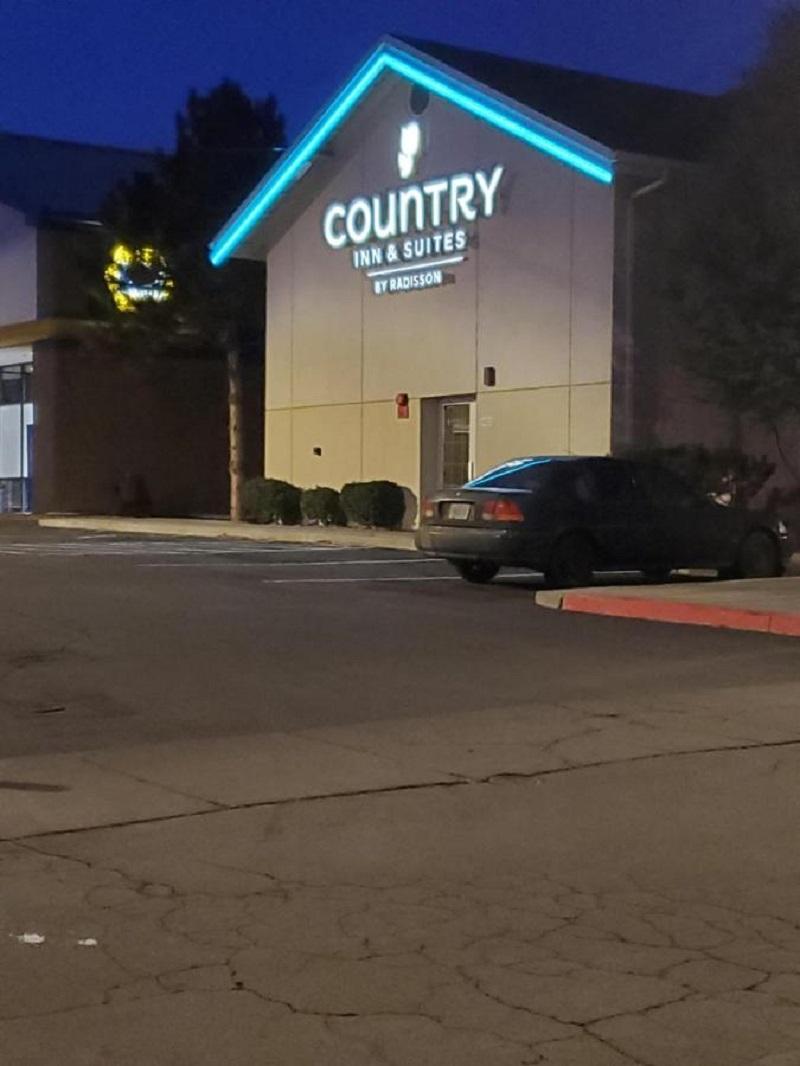 Country Inn & Suites By Radisson, Bend, Or Esterno foto